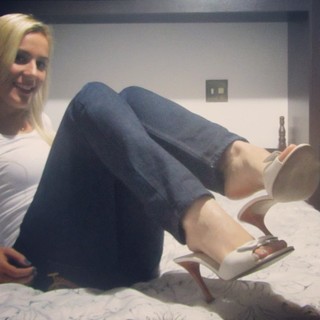 Alaine Crissiê feet photo thumbnail