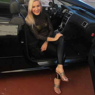 Alaine Crissiê feet photo thumbnail