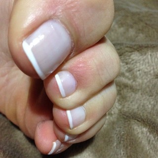 Alaine Crissiê feet photo thumbnail