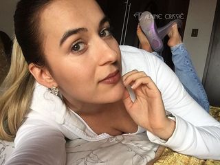 Alaine Crissiê feet photo thumbnail