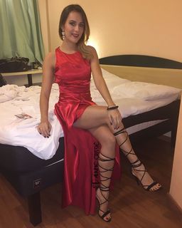 Alaine Crissiê feet photo thumbnail