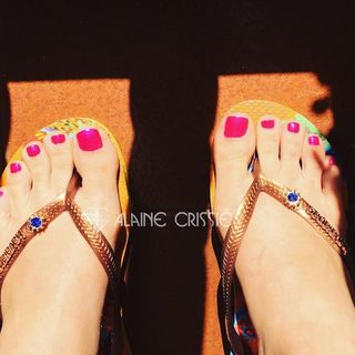 Alaine Crissiê feet photo thumbnail