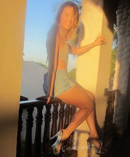 Alaine Crissiê feet photo thumbnail