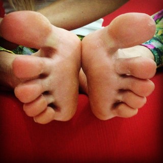 Alaine Crissiê feet photo thumbnail