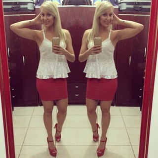 Alaine Crissiê feet photo thumbnail
