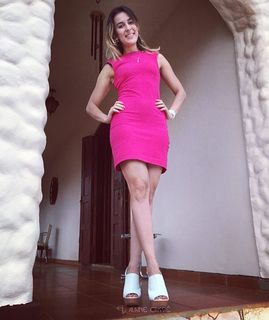 Alaine Crissiê feet photo thumbnail