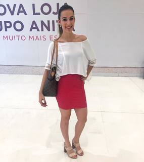 Alaine Crissiê feet photo thumbnail