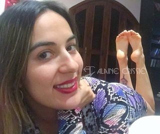 Alaine Crissiê feet photo thumbnail