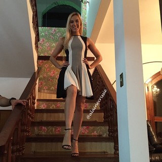 Alaine Crissiê feet photo thumbnail