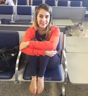 Alaine Crissiê feet photo thumbnail