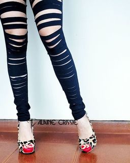 Alaine Crissiê feet photo thumbnail