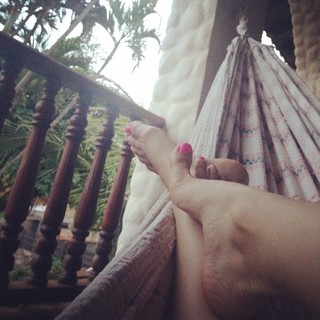 Alaine Crissiê feet photo thumbnail