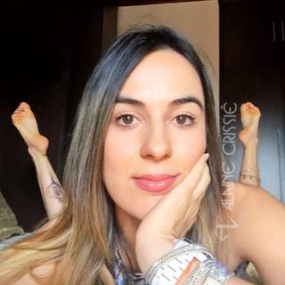 Alaine Crissiê feet photo thumbnail