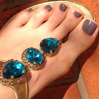 Alaine Crissiê feet photo thumbnail
