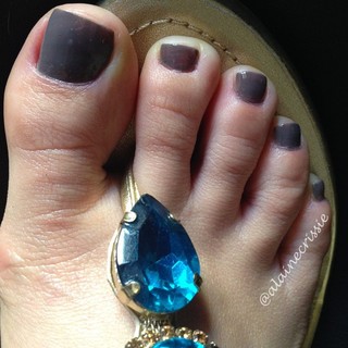Alaine Crissiê feet photo thumbnail