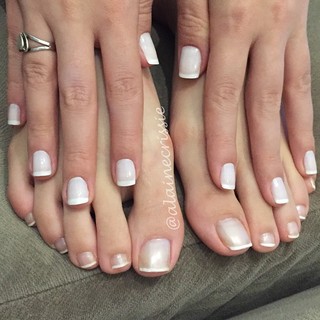 Alaine Crissiê feet photo thumbnail
