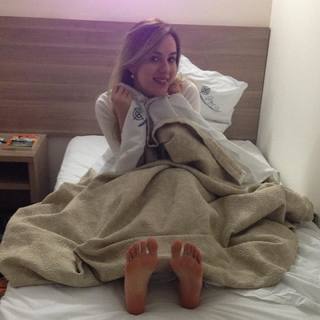 Alaine Crissiê feet photo thumbnail