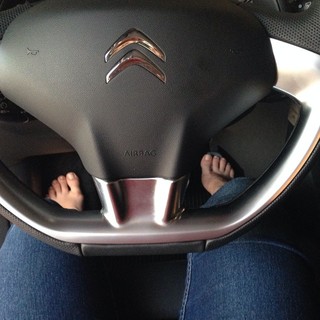 Alaine Crissiê feet photo thumbnail