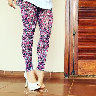 Alaine Crissiê feet photo thumbnail