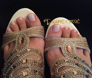 Alaine Crissiê feet photo thumbnail