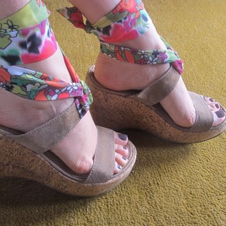 Alaine Crissiê feet photo thumbnail