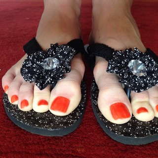 Alaine Crissiê feet photo thumbnail