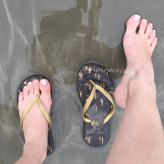 Alaine Crissiê feet photo thumbnail