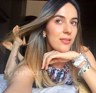 Alaine Crissiê feet photo thumbnail