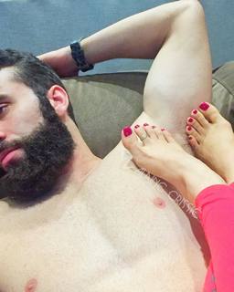 Alaine Crissiê feet photo thumbnail