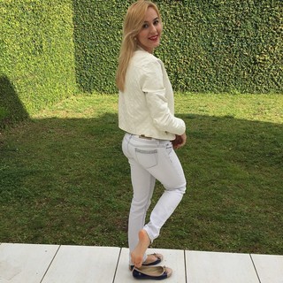 Alaine Crissiê feet photo thumbnail