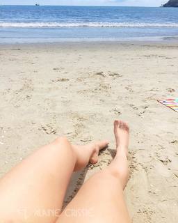 Alaine Crissiê feet photo thumbnail