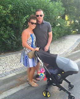 Coleen Rooney feet photo thumbnail