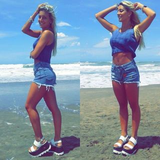 Sol Pérez feet photo thumbnail