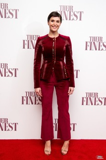 Gemma Arterton feet photo thumbnail