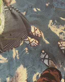 Paris Jackson feet photo thumbnail