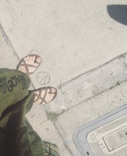 Paris Jackson feet photo thumbnail
