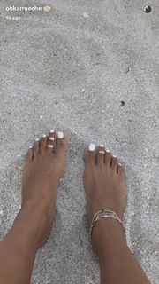 Karrueche Tran feet photo thumbnail