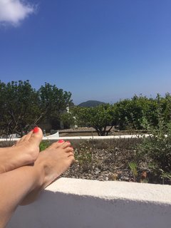 Veronica Maya feet photo thumbnail