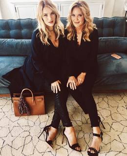 Rosie Huntington-Whiteley feet photo thumbnail