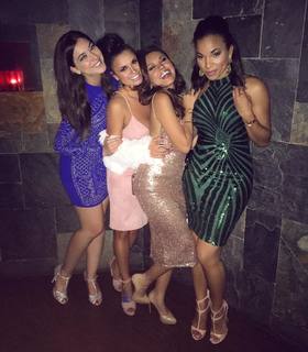 Joy Taylor feet photo thumbnail