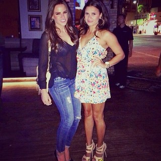 Joy Taylor feet photo thumbnail