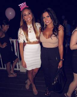 Joy Taylor feet photo thumbnail