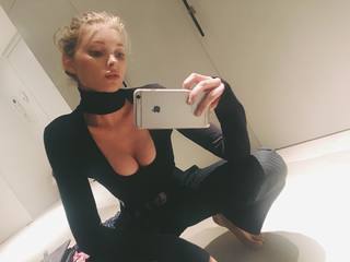 Elsa Hosk feet photo thumbnail