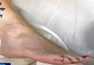Kym Marsh feet photo thumbnail