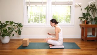 Adriene Mishler feet photo thumbnail