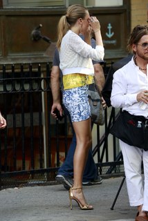 Cara Delevingne feet photo thumbnail