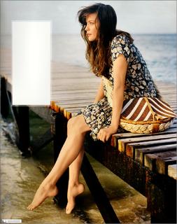 Liv Tyler feet photo thumbnail