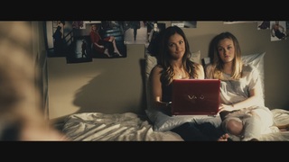 Minka Kelly feet photo thumbnail