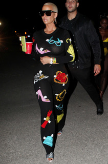 Amber Rose feet photo thumbnail
