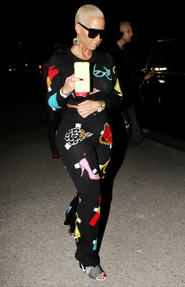 Amber Rose feet photo thumbnail
